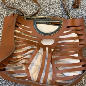 Cutout purse